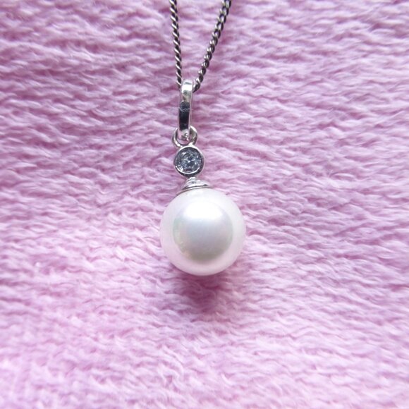 Sterling silver necklace with single rhinestone and faux pearl - Picture 1 of 7
